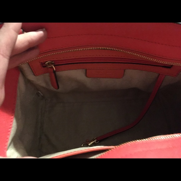 ** SOLD** Melon Colored Michael Kors purse - Picture 3 of 4